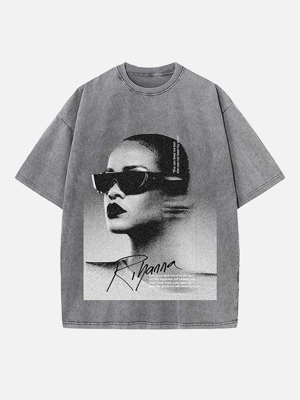 Rihanna Print Round Neck T-shirt