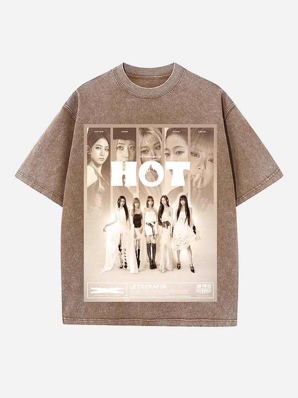 LE SSERAFIM Print Round Neck T-shirt