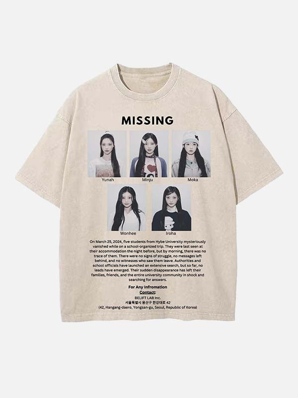 ILLIT Print Round Neck T-shirt