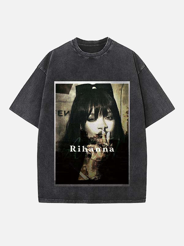 Rihanna Print Round Neck T-shirt