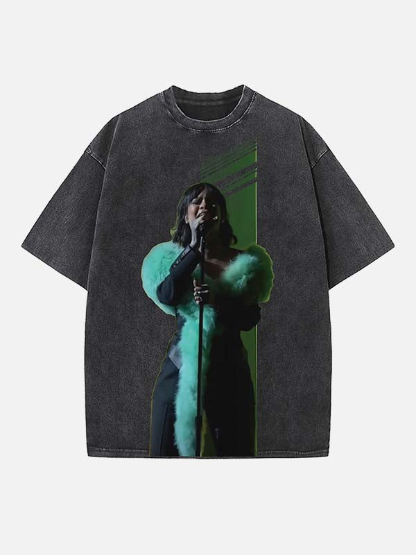 Rihanna Print Round Neck T-shirt